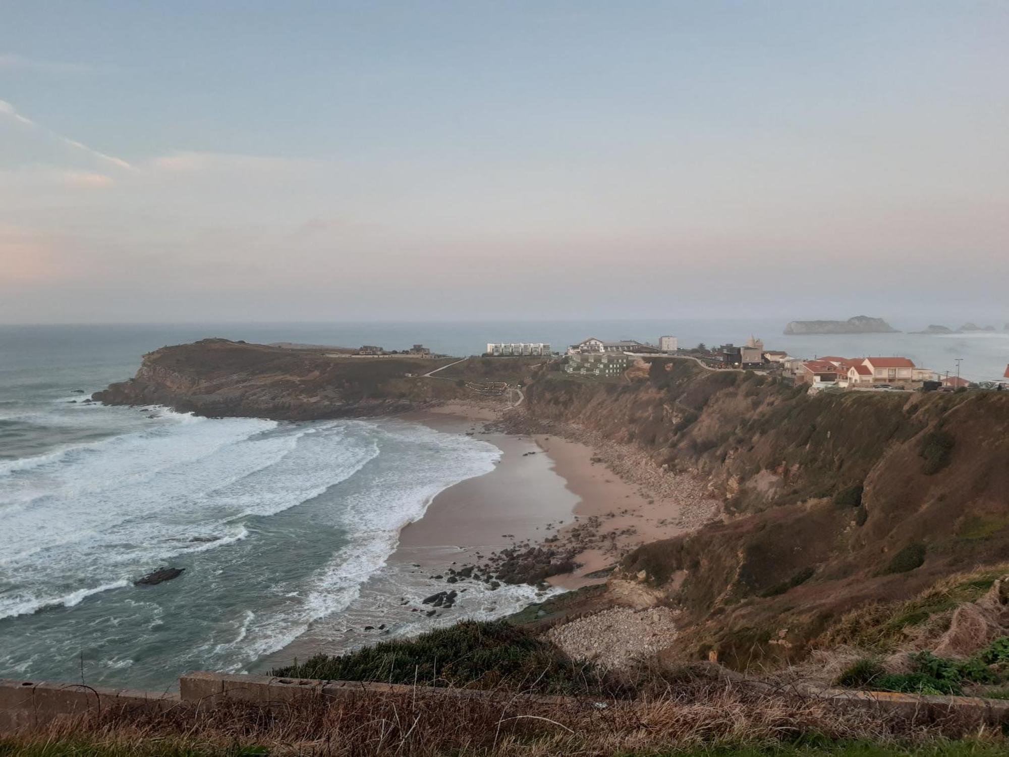 Con Vistas Al Mar Y Aparcamiento Gratis Lejlighed Suances Eksteriør billede